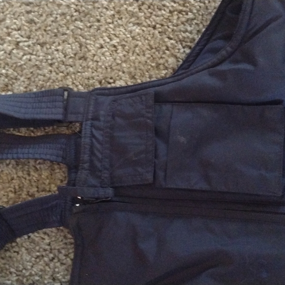 ARTIC QUEST SNOW PANTS.  ADJUST STRAPS .  BIB FOR CHEST WARMTH . - Picture 2 of 6